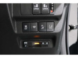 ホンダセンシング搭載!誤発進抑制機能・路外逸脱抑制機能・歩行者事故低減ステアリング・車線維持支援システム・先進車発進お知らせ機能など多彩な先進安全機能でより安全で快適なドライブを支援します。