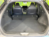 普段のお買い物や通勤、送迎等に十分な荷室スペースを確保しております。セカンドシートを倒すと、大きな荷物の積載も可能です♪