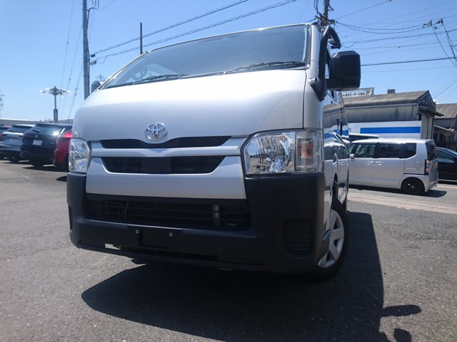 トヨタ ハイエースバン 