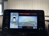 【パノラミックビューモニター】専用のカメラにより、上から見下ろしたような視点で360度車の周囲を確認することができます。