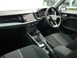 新型の車種から、お求めやすいモデルまで幅広く取り扱っております。