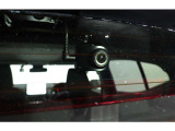 リヤ用ドライブレコーダー装備!これがあれば、相手方が危険運転をしてきた場合などでも客観的に証明でき、事故や事件の直接的な証拠の確保にも生り得ます。