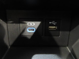 USB端子付きです。