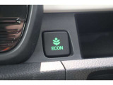 ECONスイッチの効果とあなたの運転で、クルマと力をあわせ「燃費向上=ガソリン代の節約=CO2 削減」のチャレンジをお楽しみください。