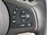 ◆アダプティブクルーズコントロール◆予め設定した車速内でクルマが自動的に加減速。前走車との適切な車間距離を維持しながら追従走行します。【LKAS】車線維持支援システムでステアリング操作を支援。