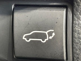 【パワーバックドア】スマートキーや運転席のボタンを押すだけでリアゲートが自動で開閉します!荷物を持っている時や、高い位置にあるバックドアを閉める際に便利な機能です♪