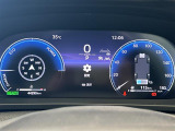 クラウンクロスオーバー 2.5 G アドバンスト レザー パッケージ E-Four 4WD 本革シート