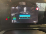 大型ディスプレイでパッと情報が目に入るメーターです!昼夜問わず見やすく安心です!