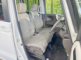運転席シート廻りは使用感も少なく、良好な状態となっています。丁寧に使われていたことがよくわかりますね。
