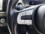【ステリモ】ステアリングリモコンスイッチにてオーディオ操作可能となっており、運転にも集中できます。少しでも視線移動を減らし事故に遭う確率を下げます。