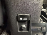 AC100V、1500Wのコンセントを車内に設置。アウトドアや駐車場で野外のコンセントとして利用できます。また、停電などの非常時にも使える便利な機能です!