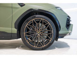Black Calipers