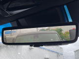 【デジタルインナーミラー】後席の大きな荷物や同乗者で後方が確認しづらい時でも安心!カメラが撮影した車両後方の映像をルームミラー内に表示。クリアな視界で状況の確認が可能です!