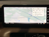メーカーナビ12.3インチの大型ディスプレイ・Google搭載となり、ナビゲーションはもちろん普段スマートフォンで楽しんでいる情報やエンタメもシームレスに車内へコネクト。