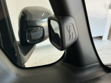 停車時や発進時、対向車とのすれ違いや路肩に寄せる時など、車両左側前方を確認するときに役立ちます♪
