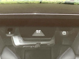 【トヨタセーフティセンス】走行中に前方の車両等を認識し、衝突しそうな時は警報とブレーキで衝突回避と被害軽減をアシスト。より安全にドライブをお楽しみいただけます。
