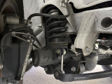 お車を安心してお乗りいただく為には、足回りの定期点検が欠かせません。サービスサポート(有償保証)では無料点検もご提供しており、安心のカーライフをお過ごしいただけるサポート体制が整っています。