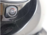 バックカメラが付いているので後方確認が非常にしやすいです。今や運転初心者も熟練者も必須装備!ついていて損はないですね♪