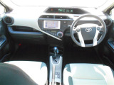 【運転席全体】視野性の良い運転席で快適に運転できますね!