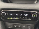 オートエアコンは温度を設定するだけで、自動で風量などを設定してくれます。運転しながら操作も必要ないので、安全性も向上します。