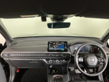 【前方視界】開放的な前方視界!運転がしやすく疲れにくいです♪窓が大きく、見通しがとっても良いおクルマですよ♪