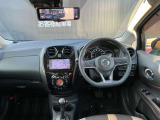 前席内装の全体像です。是非実車をご覧にお越し頂き実際にお座りください。