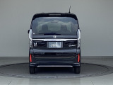 現車を確認できる方へ販売いたします。当社サービススタッフにて純正部品を使い点検整備を実施し、その後、ご納車させていただきますのでご安心してご利用いただけます。