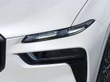 LEDのパワフルな白色光は太陽光の特性に近く、優れた視認性を発揮します。