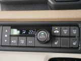 【オートエアコン】オートエアコンで快適な車内!温度や風量を自動調整し、理想の車内環境を保ちます。煩わしさのない快適なドライブを楽しみましょう。