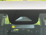 【ホンダセンシング】走行中に前方の車両等を認識し、衝突しそうな時は警報とブレーキで衝突回避と被害軽減をアシスト。より安全にドライブをお楽しみいただけます。