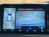 【パノラミックビューモニター】専用のカメラにより、上から見下ろしたような視点で360度クルマの周囲を確認することができます☆死角部分も確認しやすく、狭い場所での切り返しや駐車もスムーズに行えます。