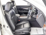 ★快適エアシート&シートヒーターを装備しています!高級車ならではの装備です!シートが暖まる機能!シートから冷風が出る機能!どちらも付いています!!寒い冬も、暑い夏も快適にご乗車頂けますよ!!