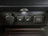 USB接続端子、シートヒーター、アクセサリーソケット付