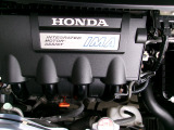 自慢のエンジンはパワードbyHONDAです。精度とバランスにこだわって、低回転からスムースなパワーを発揮します。