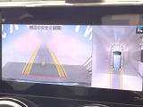 ●パノラミックビューモニター:専用のカメラにより、上から見下ろしたような視点で360度クルマの周囲を確認することができます☆死角部分も確認しやすく、狭い場所での切り返しや駐車もスムーズに行えます。