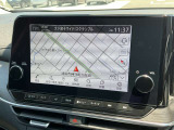 【日産メーカー純正のコネクト大画面ナビゲーション!】遠くへのお出かけする際の心強い味方です!自車位置の確認はもちろん、Bluetooth接続や機能も充実。大きな画面で各操作もしやすく安心です。