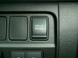 ドライブモードセレクターが装備されています♪SPORT、ECO、STANDARDの3種類のドライブモードを設定されています