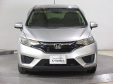 Hondaのデザインアイデンティティーの「ソリッド・ウイング・フェイス」を具現化しました。Hondaの象徴「H」マークを中心にフロントグリルからヘッドライトまでを1つのつながりとしてデザインしました。