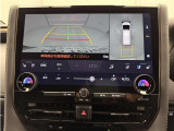 パノラミックビューモニタ付き。 バック時に車両周辺の映像を確認することで、安心して駐車することができます!