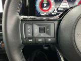 【ステアリングスイッチ】運転中に前方から目線をそらすことなくオーディオ等の操作が可能な便利機能!安心&快適なドライブを演出してくれます。