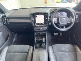 XC40 B4 AWD Rデザイン 4WD 