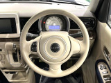 【純正革巻きステアリング】上質な革を使用することで、手にしっかり馴染みとても運転しやすいハンドルです♪