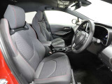 スタイリッシュな室内で運転もしやすいです♪使い勝手の良い配置も考えられています!!