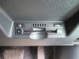 ETC車載器が付いております。高速乗り入れが便利になります。