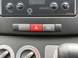 4WD/ワンオーナー/純正オーディオ/CD/ラジオ/AUX/キーレスキー/エアコン/フルフラットシート/アクセサリーソケット/取扱説明書/メンテナンスノート