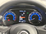 【メーター】メーター内のカラーディスプレイには運転をサポートするさまざまな情報を表示!