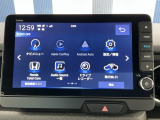 ホンダコネクト対応の純正ギャザズメモリーインターナビ付きです!CD・DVD再生、ミュージックサーバー、フルセグTV視聴、Bluetooth・ミュージックプレーヤー接続可能です!