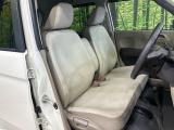 運転席シート廻りは使用感も少なく、良好な状態となっています。丁寧に使われていたことがよくわかりますね。