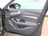 弊社グループ全国8店舗(Audi Approved Automobile有明・世田谷・調布・豊洲・江戸川・みなとみらい・堺・箕面・大阪南)の車両はすべて当店でご案内可能です。