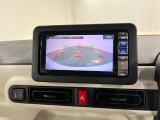 初めての場所でも安心して運転できますね。画面も見やすく、操作も簡単です。さらに、バックカメラも搭載されており、快適なドライブが可能ですね